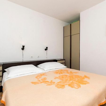 Apartments Neda Трогир Екстериор снимка