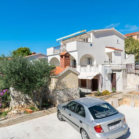 Apartments Neda Трогир Екстериор снимка