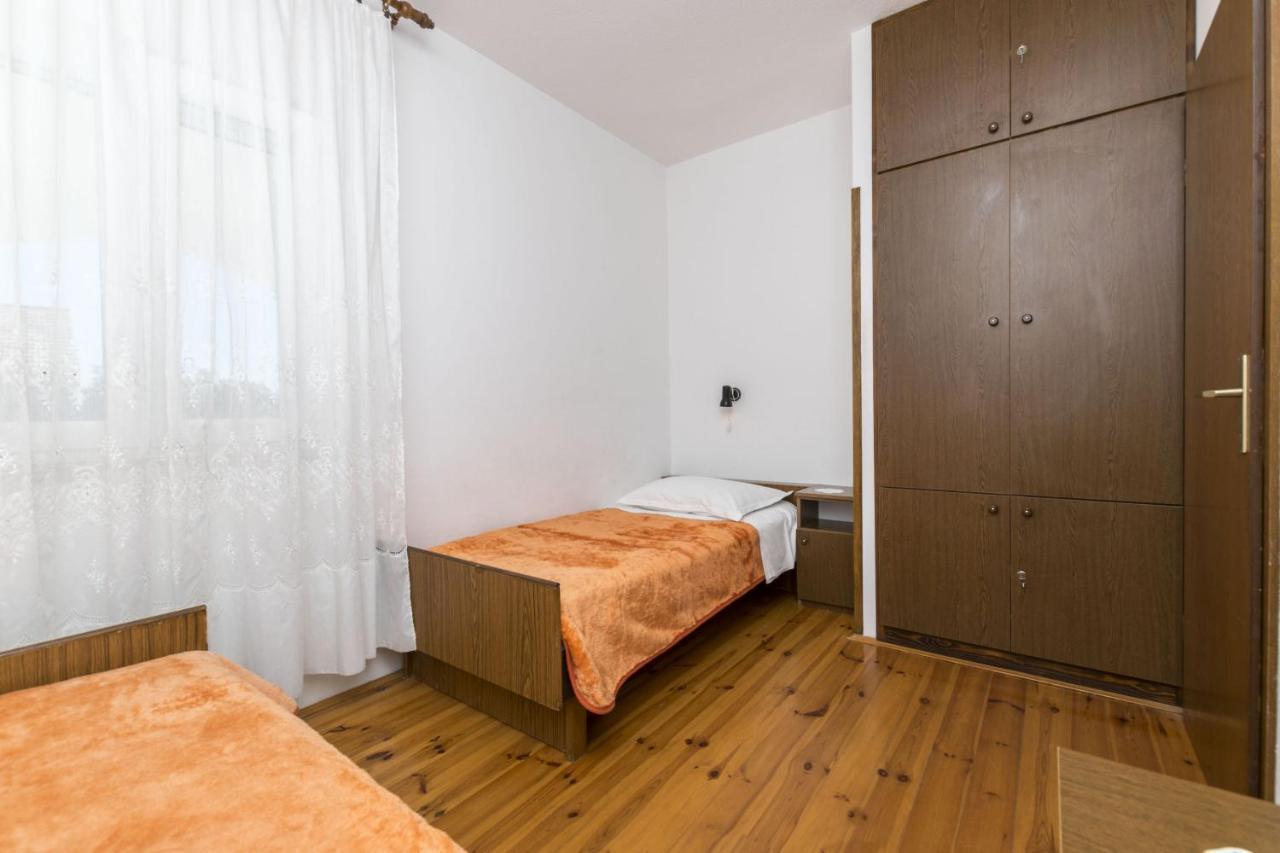 Apartments Neda Трогир Екстериор снимка