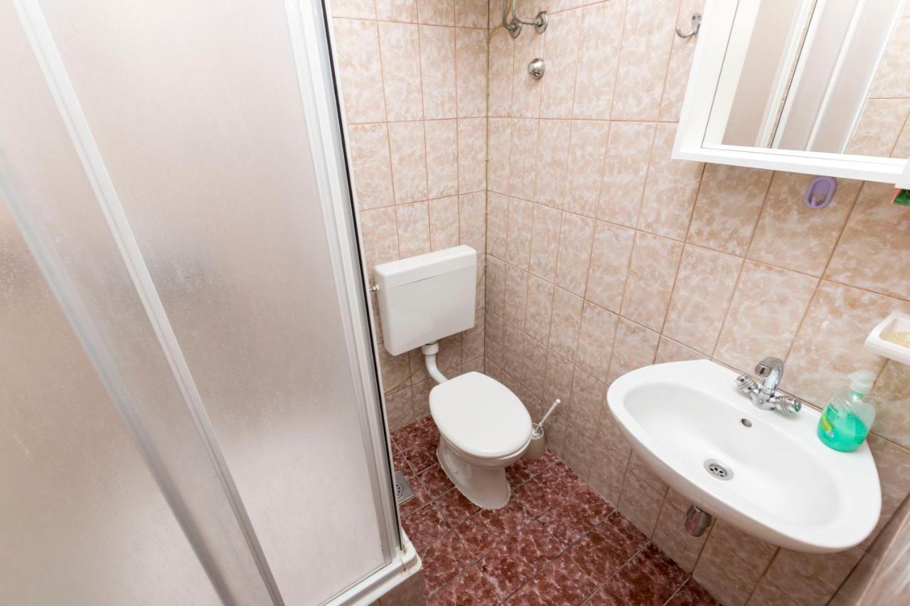 Apartments Neda Трогир Екстериор снимка