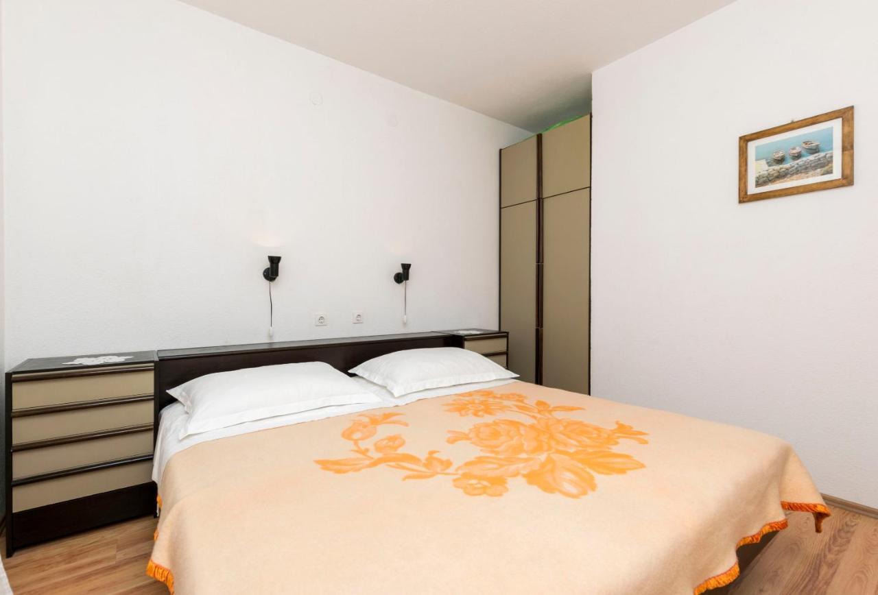 Apartments Neda Трогир Екстериор снимка