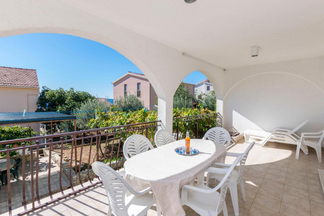 Apartments Neda Трогир Екстериор снимка