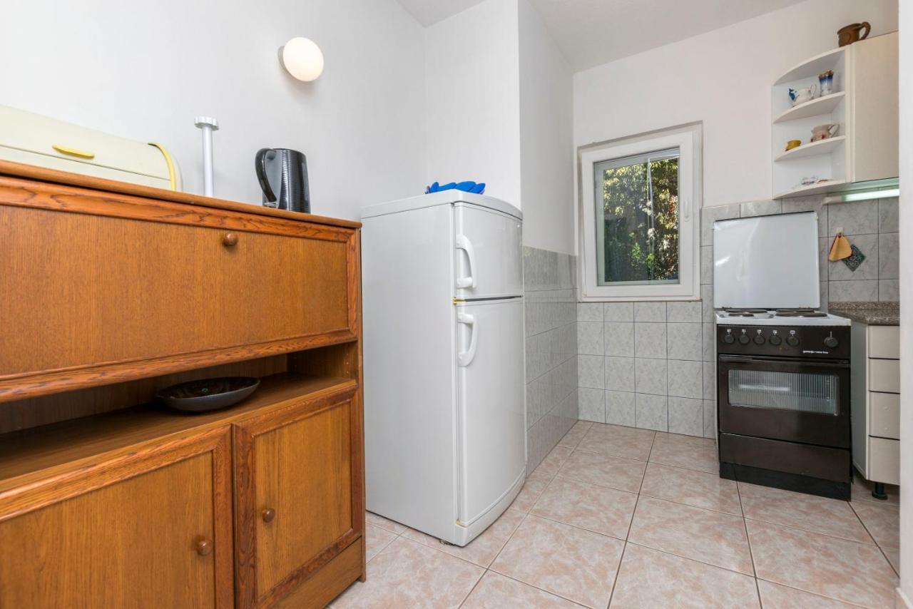 Apartments Neda Трогир Екстериор снимка