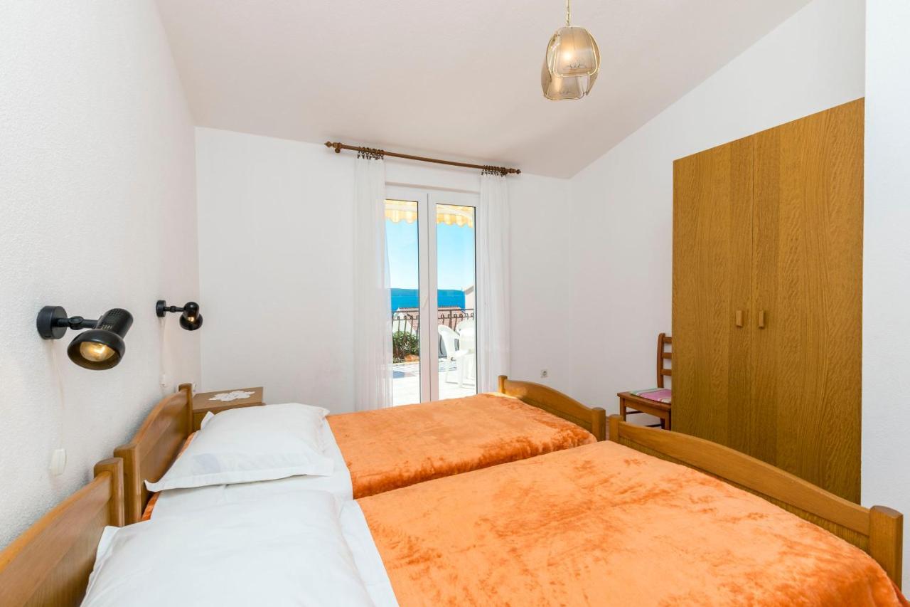 Apartments Neda Трогир Екстериор снимка